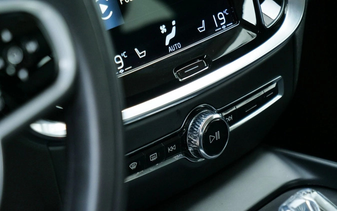 Volvo S60 cena 139900 przebieg: 103555, rok produkcji 2021 z Chocianów małe 596